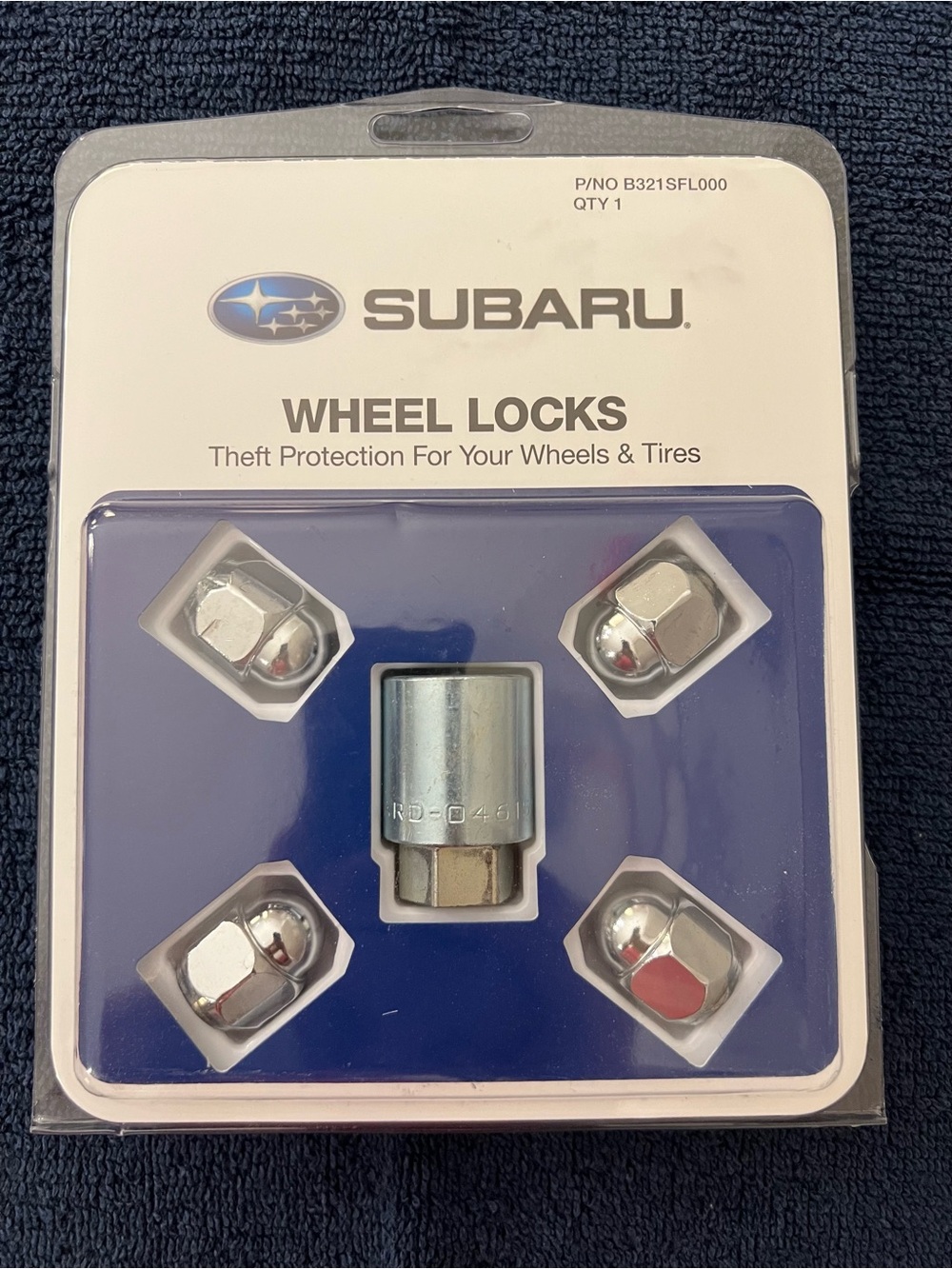Subaru Wheel Locks - Chrome Set with Key - UNOPENED